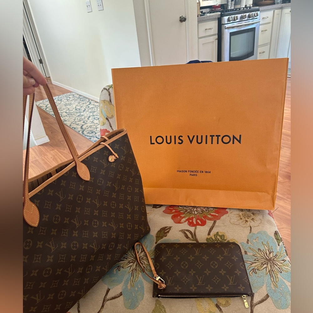 LOUIS VUITTON NEVERFULL GM extra large bag like New in Box